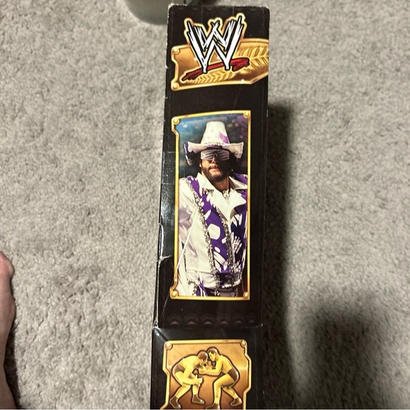 WWE DEFINING MOMENTS MACHO MAN RANDY SAVAGE NEW IN BOX, WRESTLEMANIA 7 FIGURE - Picture 4 of 11